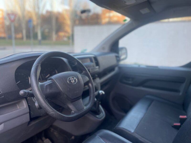 TOYOTA PROACE BHVB-B2A01A(1E)
