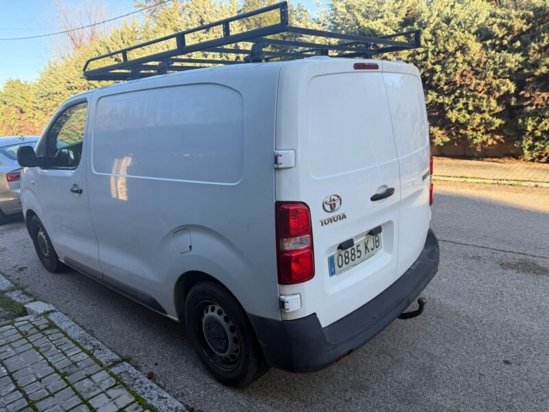 TOYOTA PROACE Comfort
